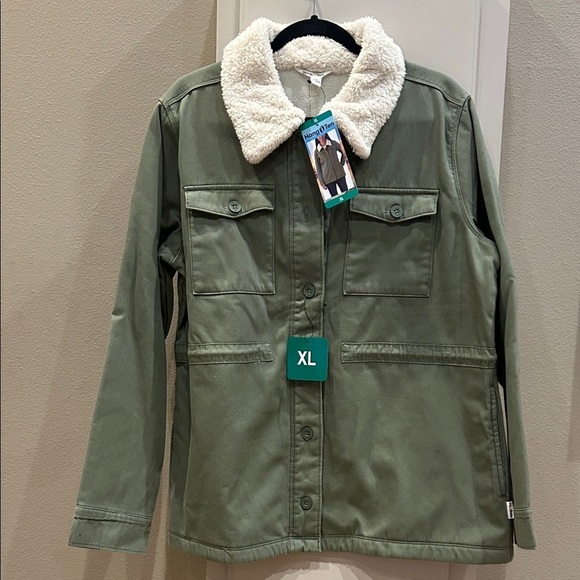 Hang Ten Jackets & Blazers - Nwt Hang Ten Olive Jacket with Cream Sherpa Collar, fleece lined, Size XL
